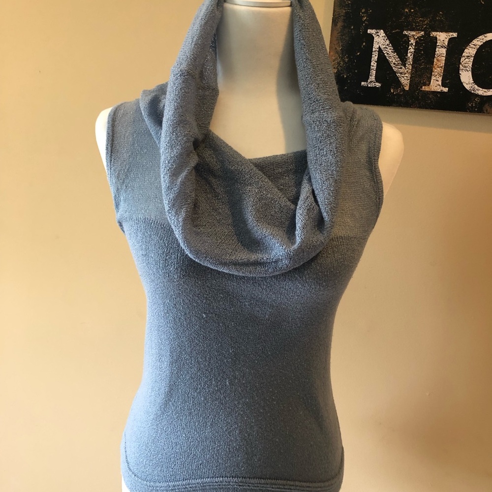 Off the shoulder blouse in blue 4/6